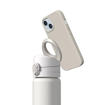 PRODUCTO 637-4 Botella magnética RhinoShield White AquaStand de 23 oz con carcasa beige [iPhone 15] Funda protectora SolidSuit | Botella de agua aislada de acero inoxidable con tapa con pajita y asa compatible con MagSafe