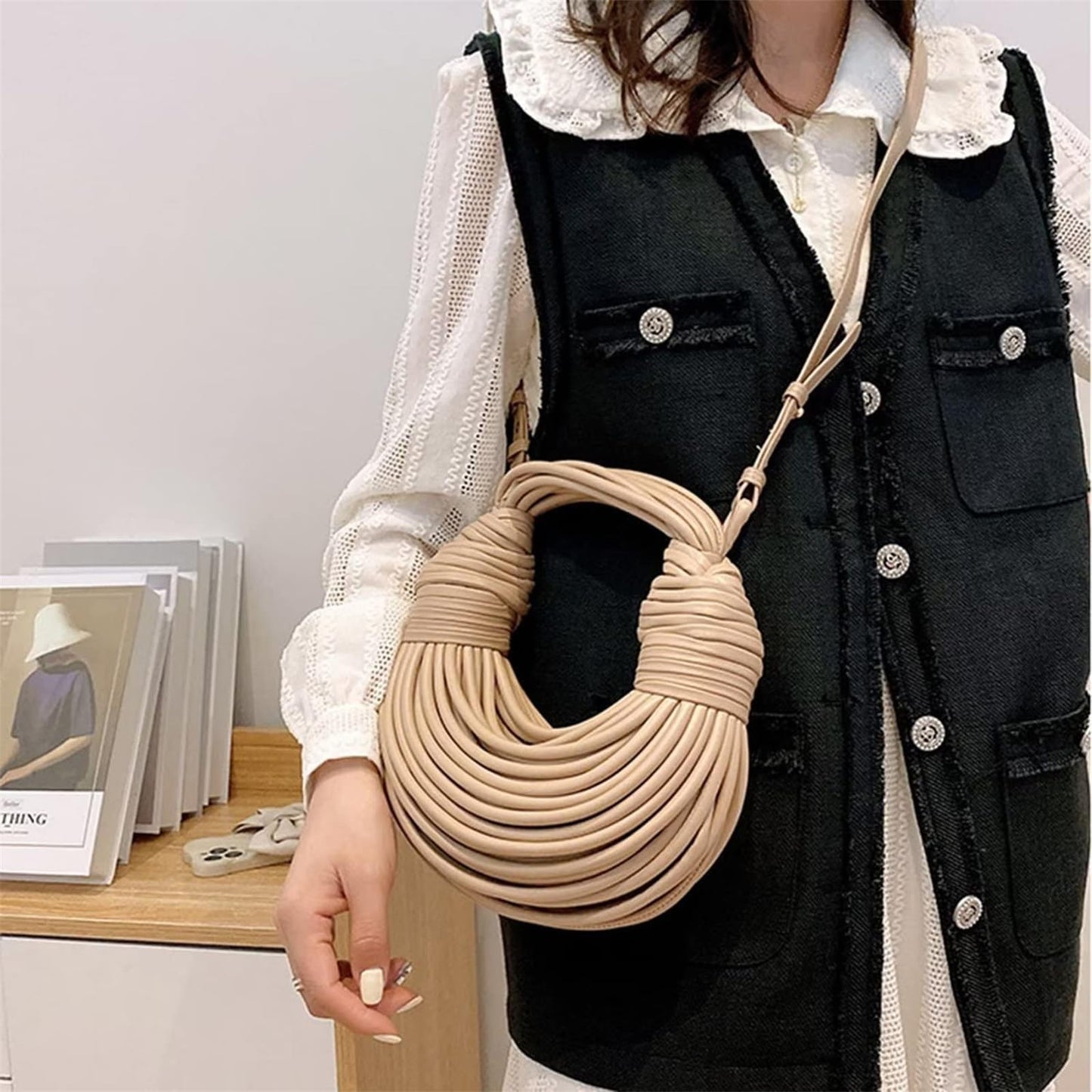 PRODUCTO 696-1 Bolso de mano tejido a mano para mujer con asa superior, bolso bandolera, bolso creativo para fideos, bolso para las axilas (albaricoque)