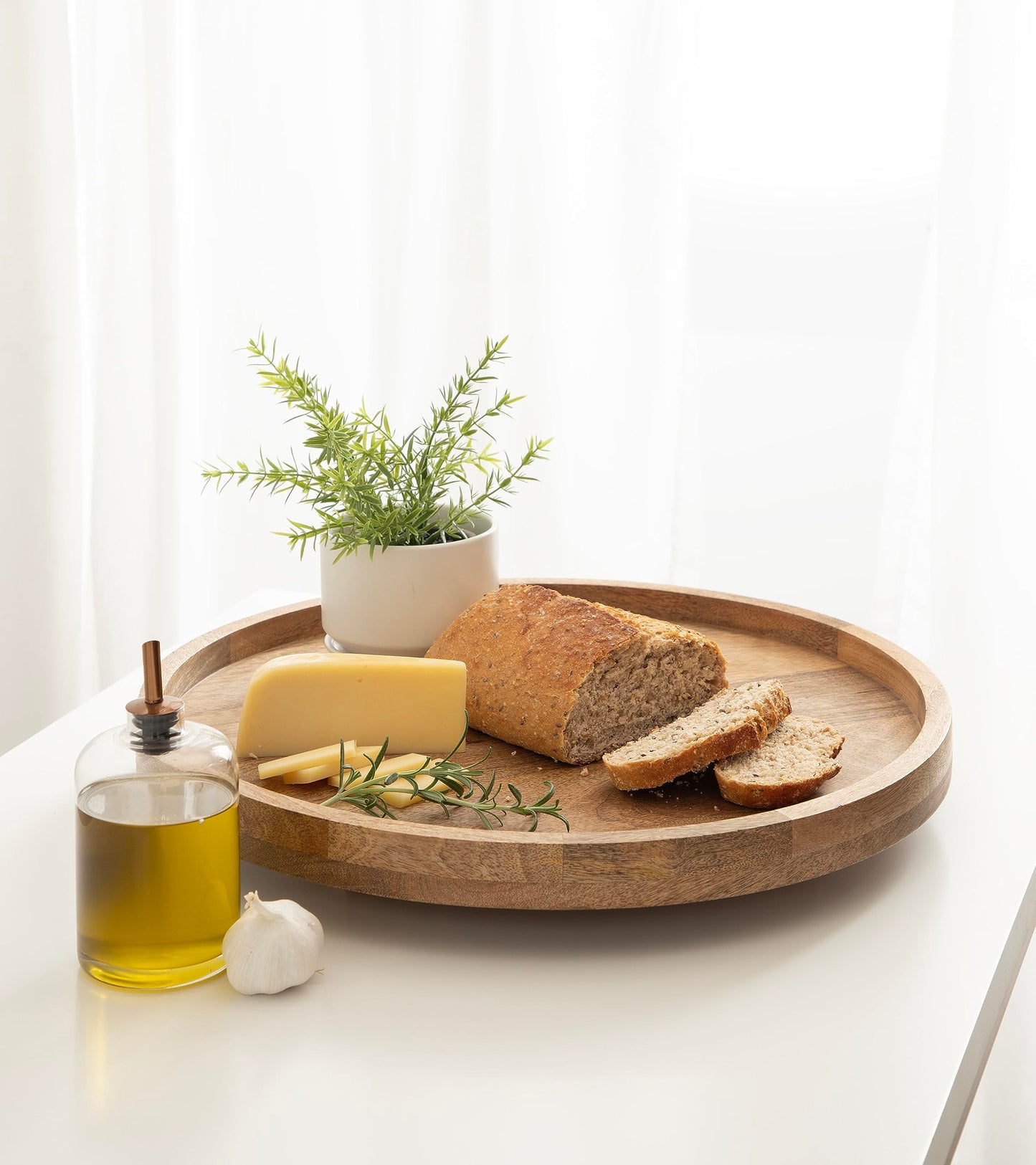 PRODUCTO 459 Kate and Laurel Halsey Organizador transicional Lazy Susan para decoración de cocina o bandeja redonda giratoria para mesa de comedor, 18 x 18, natural